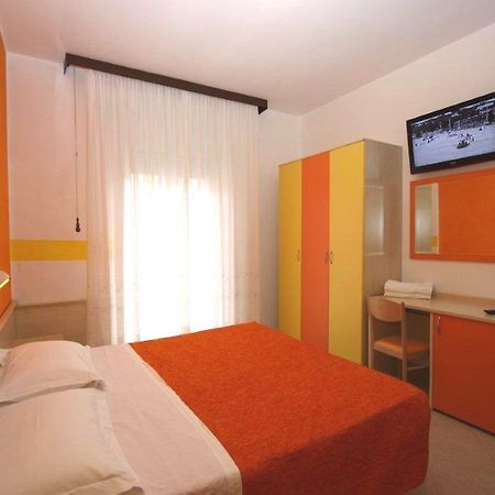 Hotel Ristoro Bellaria-Igea Marina Extérieur photo